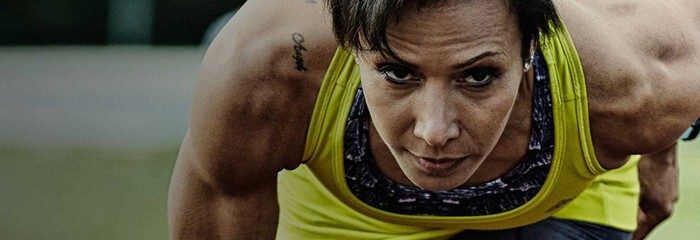 at a glance Đồng hồ GPS Multisport Garmin Forerunner 735XT - YCB.vn