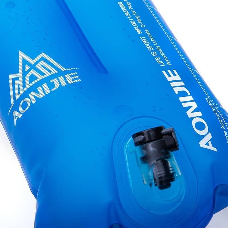 Túi nước thể thao cao cấp Aonijie (1.5 / 2 / 3 Lít) 6 tui nuoc the thao tpu Aonijie 18 Túi nước thể thao cao cấp Aonijie (1.5 / 2 / 3 Lít) - YCB.vn