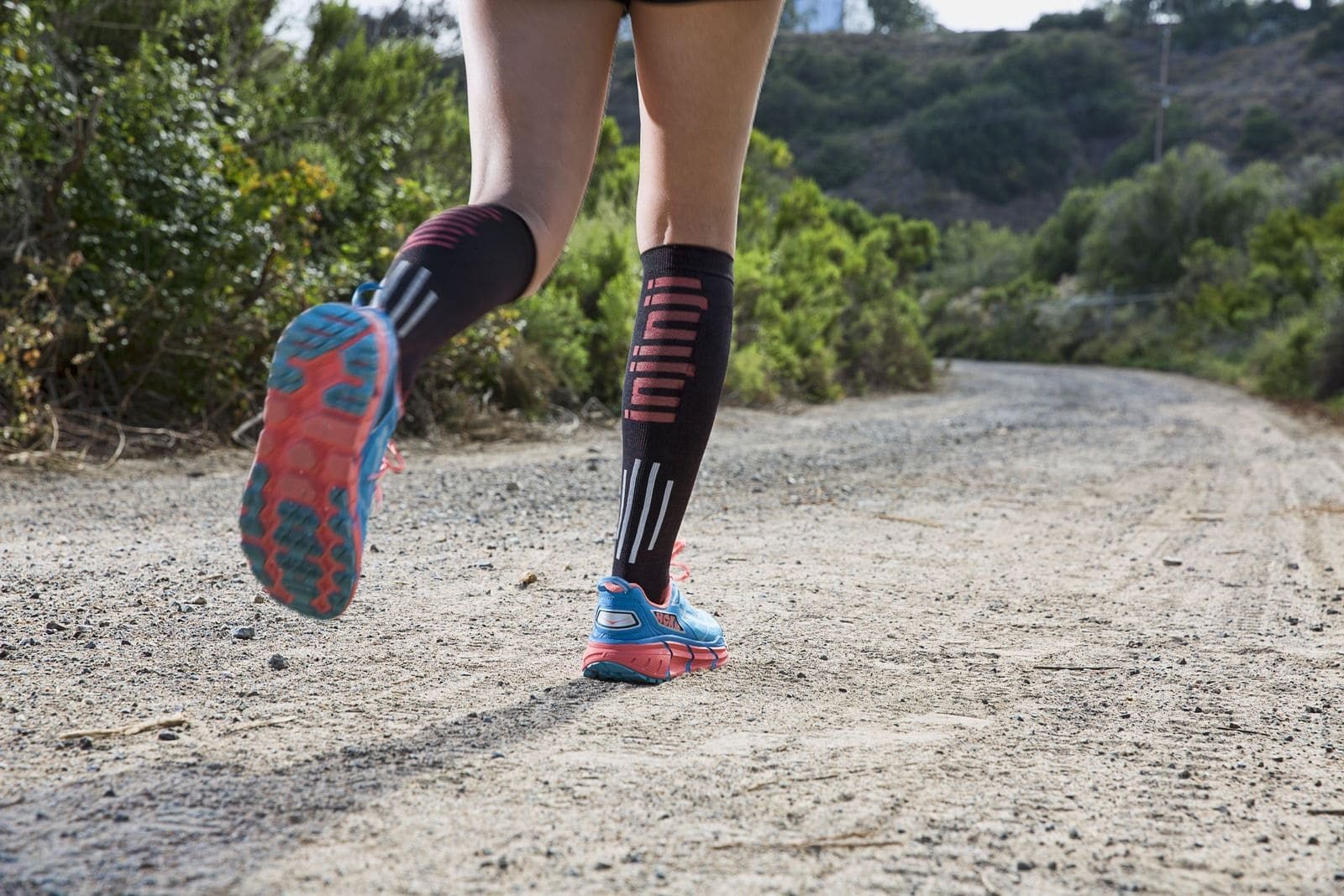 injinji UltraCompression Black2 medium Vớ xỏ ngón nén cơ Injinji Ultra Compression OTC - YCB.vn