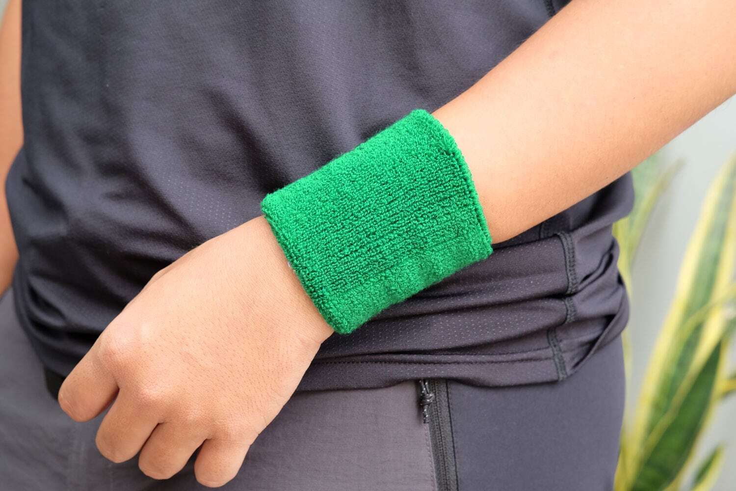 bang co tay tham mo hoi4 Băng cổ tay thể thao thấm mồ hôi YGP Wrist Band (1 Cặp) - YCB.vn