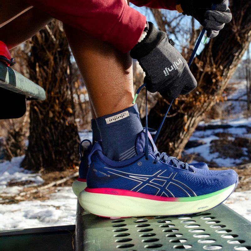 injinji-run-lightweight-mini-crew-NVY (3)