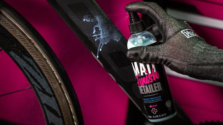 Dung dịch bảo vệ sơn nhám Muc-Off Matt Finish Detailer 250ml 2 muc off Matt Finish Detailer 005 Dung dịch bảo vệ sơn nhám Muc-Off Matt Finish Detailer 250ml - YCB.vn