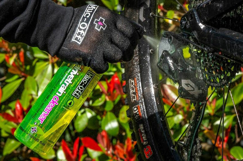 muc-off-bio-drivetrain-cleaner-500ml-005
