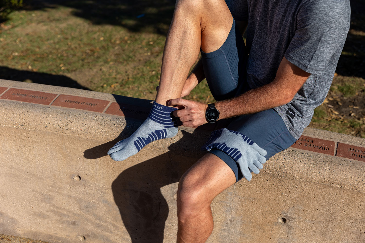 Vớ xỏ ngón chạy đường dài Injinji ULTRA RUN Mini-Crew 1 Vớ xỏ ngón chạy đường dài Injinji ULTRA RUN Mini-Crew - YCB.vn