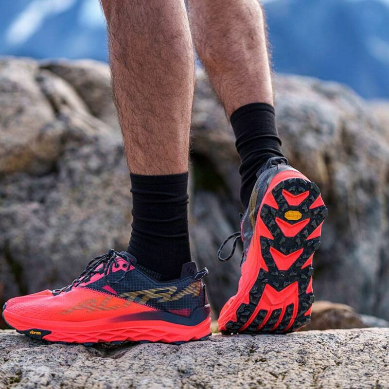 giay_chay_trail_altra_mont_blanc_coralblack4