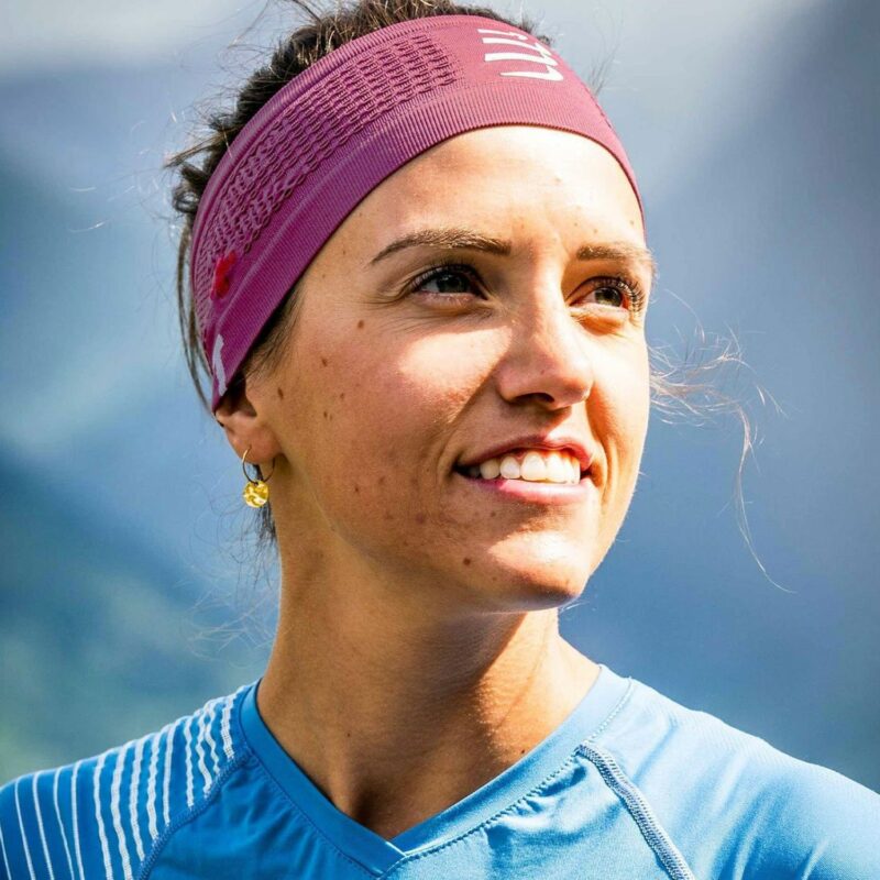 headband_comprssport_on_off_deco_rose (2)