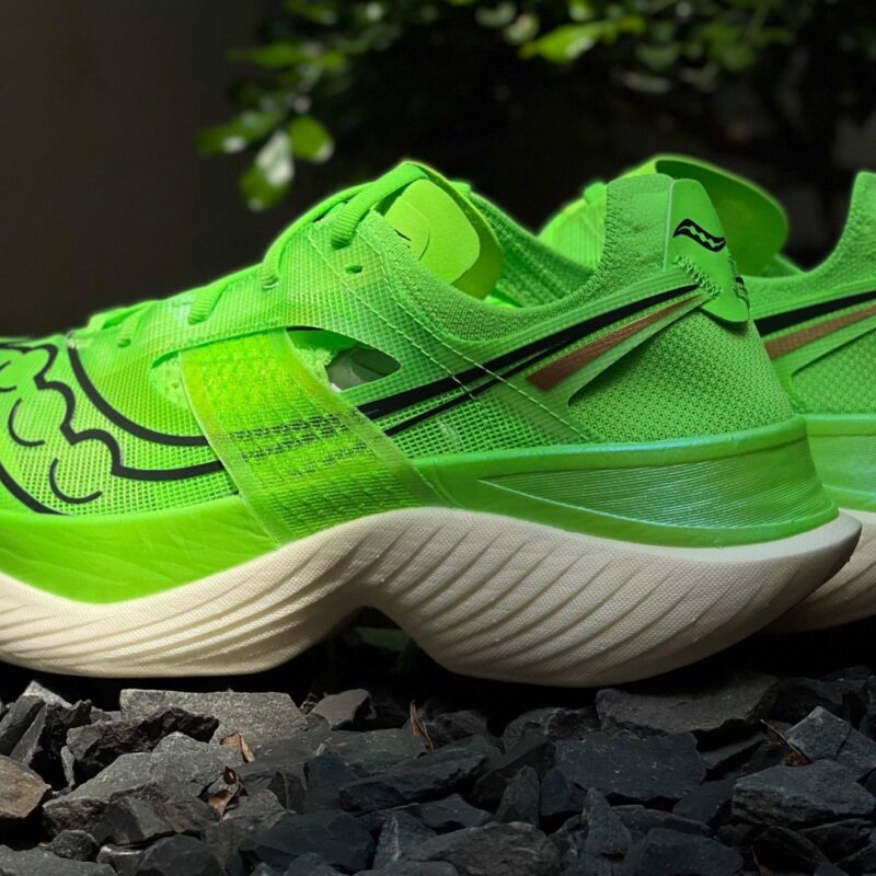 giay_chay_bo_saucony_elite (2)