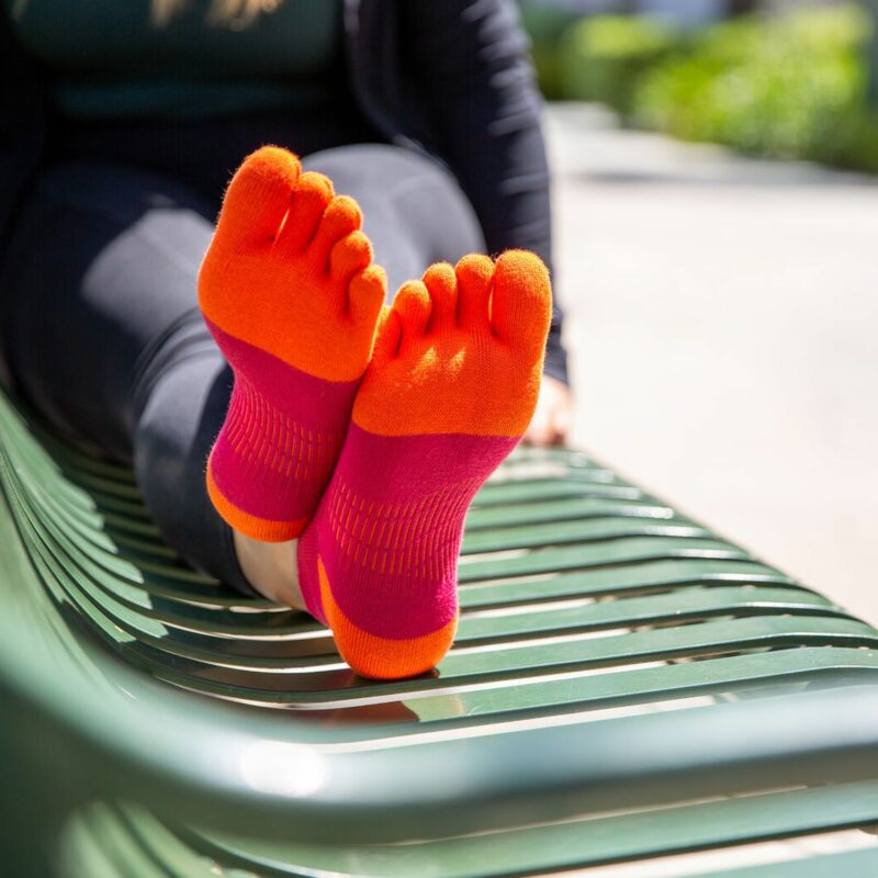injinji-woman-run-lightweight-noshow (3)