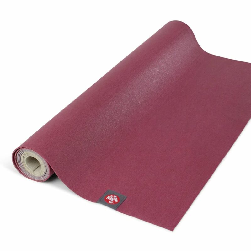 tham-Manduka -eKO-Superlite-Travel-Yoga-Mat-1.5mm-ElderberryDip (3)