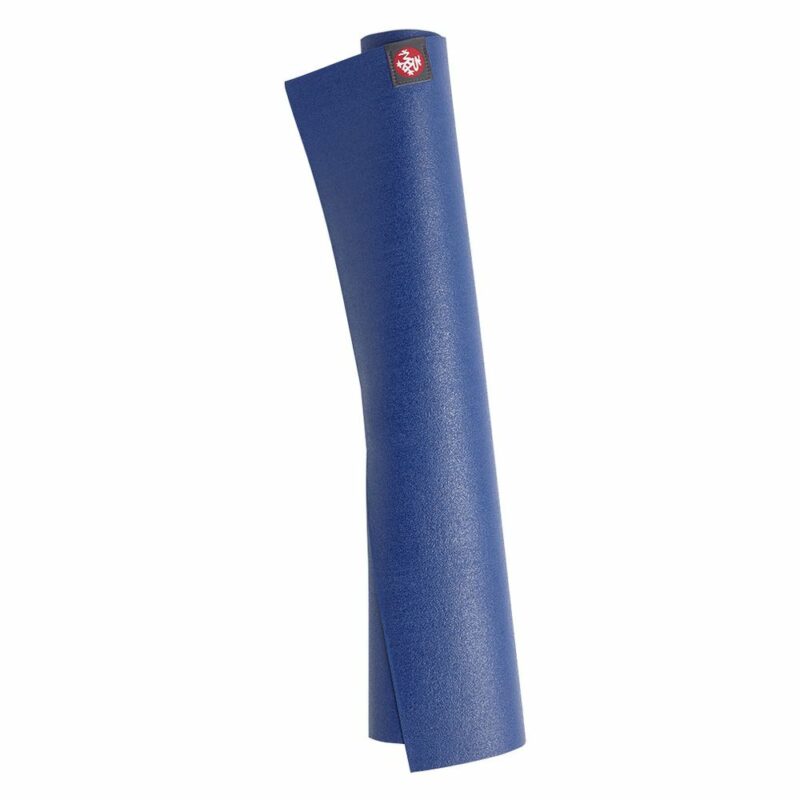 tham-Manduka -eKO-Superlite-Travel-Yoga-Mat-1.5mm-LAPIS (2)