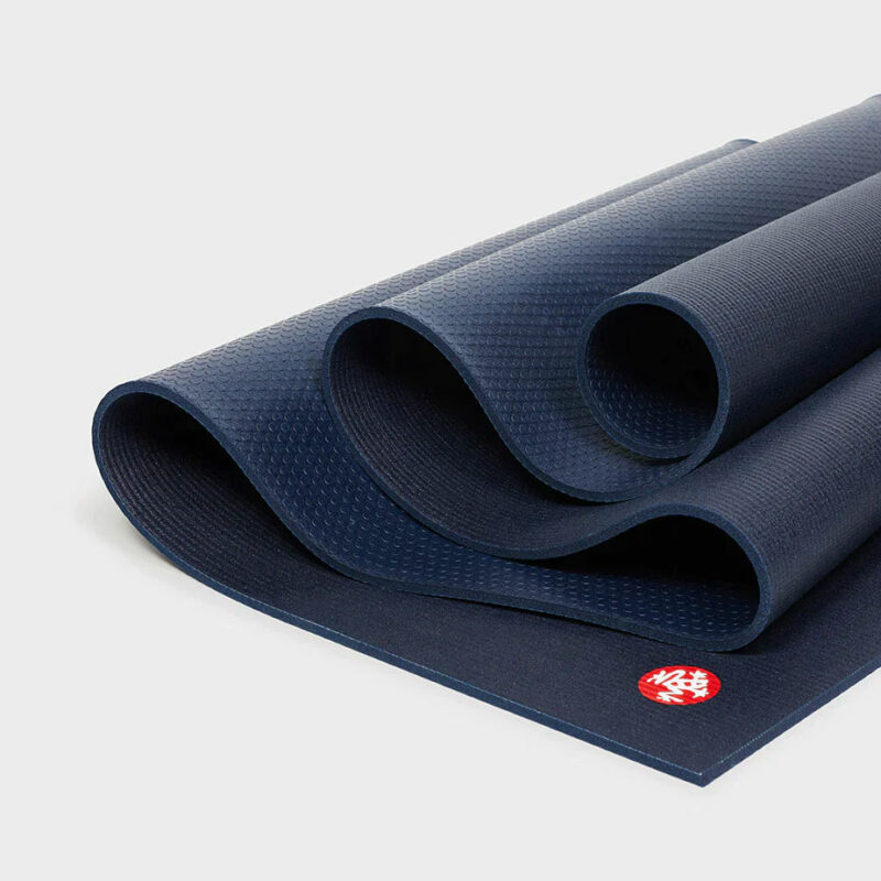 tham_yoga_manduka_the_pro_mat_6mm_midnight-(6)