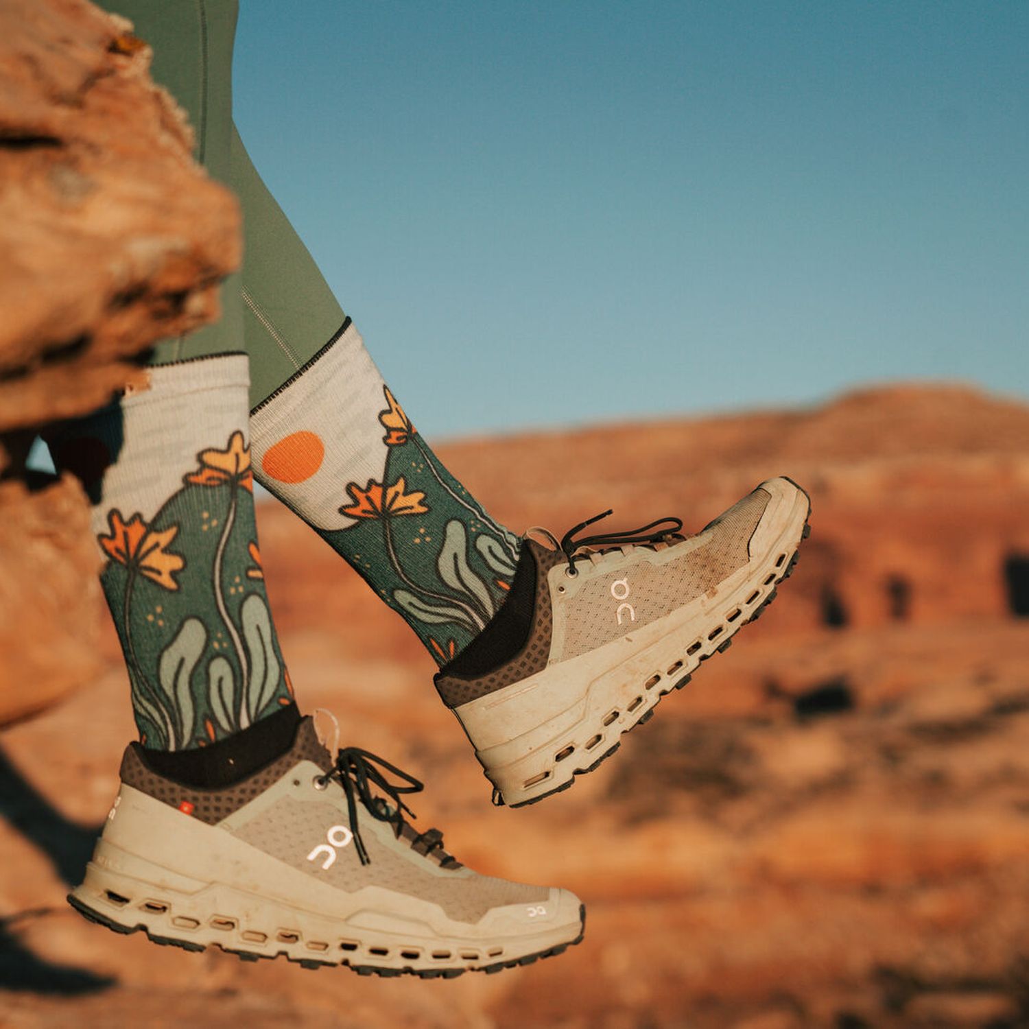 Vớ xỏ ngón chạy địa hình Injinji Spectrum WOMEN TRAIL Midweight Crew 1 vo xo ngon injinji artist design 2 1 Vớ xỏ ngón chạy địa hình Injinji Spectrum WOMEN TRAIL Midweight Crew - YCB.vn