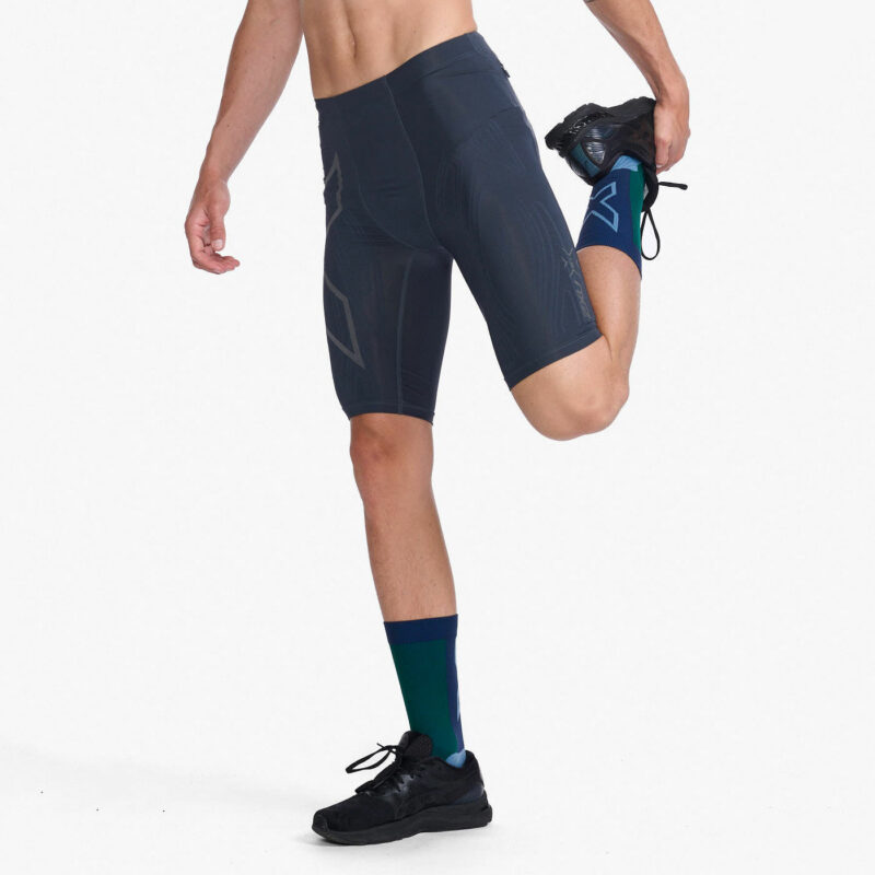 quan-dui-2xu-mcs-run-compression-shorts-india_lnk_black-(4)