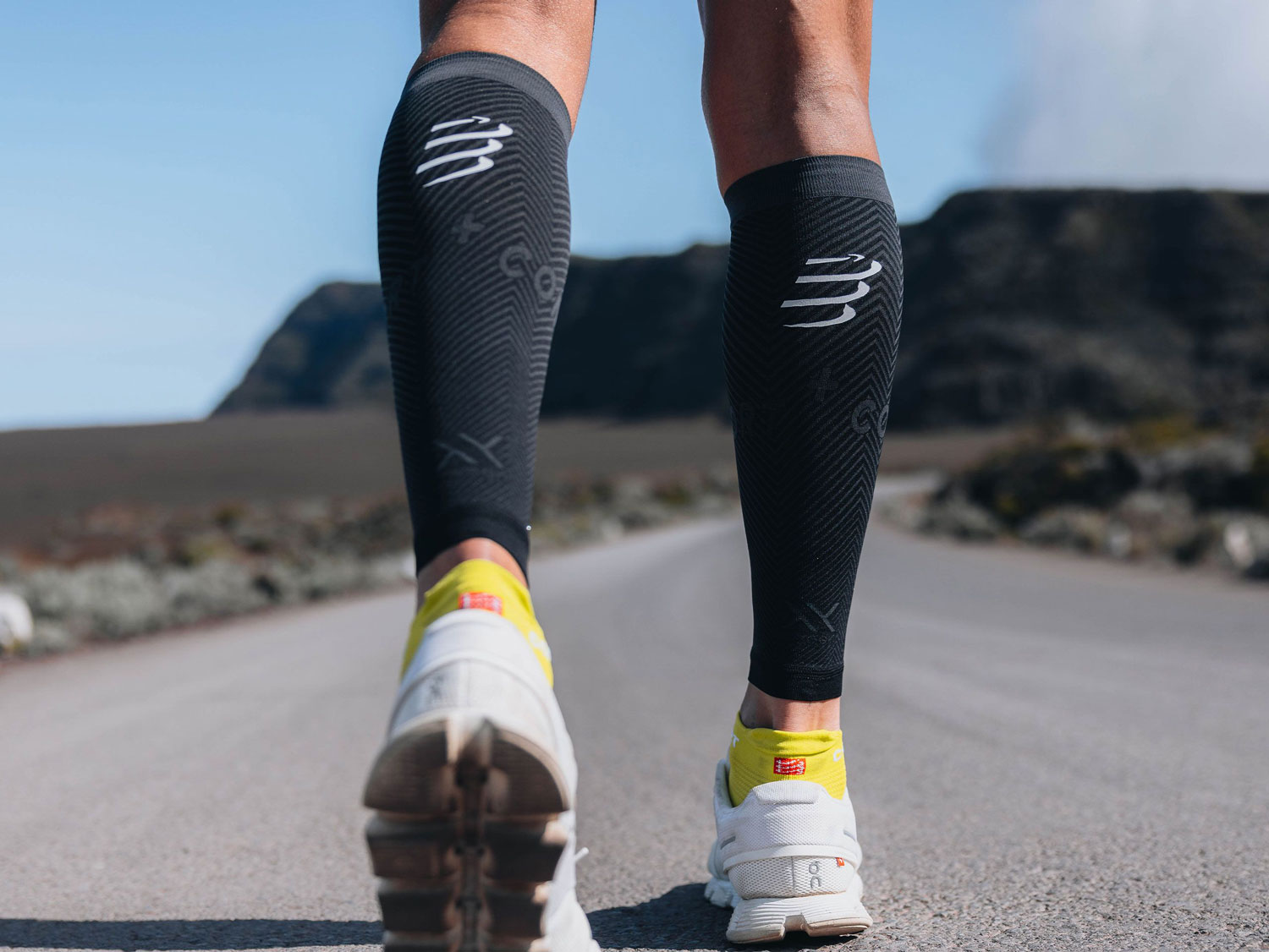R2 Oxygen BLACK STEEL GREY 1 Đồ nghề chạy trail - YCB.vn
