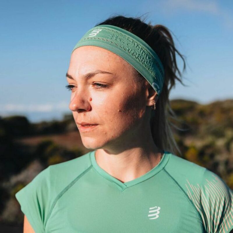 head-band-compressport-thin-on-off-xanh-bien (5)