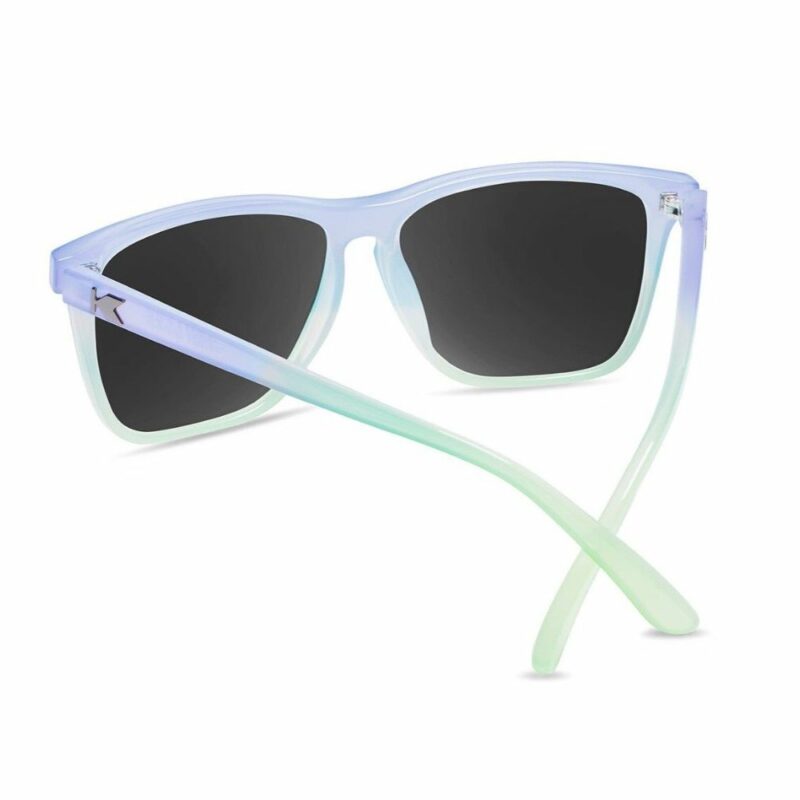 kinh-mat-the-thao-knockaround-fast-lanes-aqua-lectric (17)