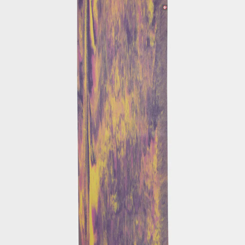 tham-Manduka-Eko-Superlite-Yoga-Mat-Majesty-Marbled (3)
