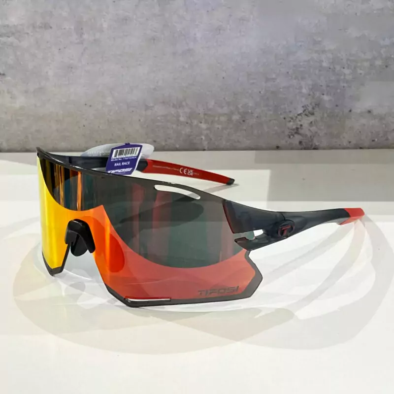 tifosi_rail_race_satin_vapor_clarion_red (6)