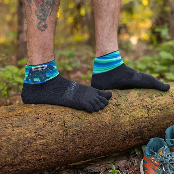 Injinji Spectrum TRAIL midweight Mini Crew aurora 3 Ưu Đãi Black Friday - YCB.vn