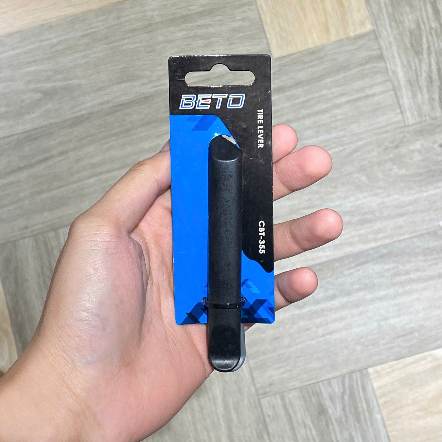 Dụng cụ nạy vỏ xe đạp Beto Tire Levers CBT-355 1 dung cu nay vo xe dap beto lever 2 Dụng cụ nạy vỏ xe đạp Beto Tire Levers CBT-355 - YCB.vn
